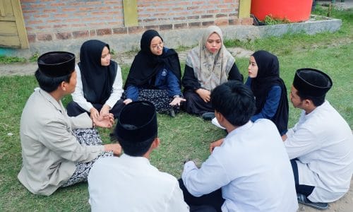 Diskusi Lapangan Mahasiswa Pascasarjana Institute Pesantren Babakan IPEBA Cirebon