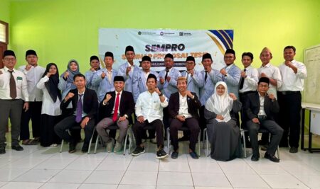 Meneguhkan Tradisi Akademik dan Budaya Riset: Seminar Proposal Mahasiswa Magister PAI Pascasarjana IPEBA Cirebon Berlangsung Khidmat, Dinamis, dan Inspiratif